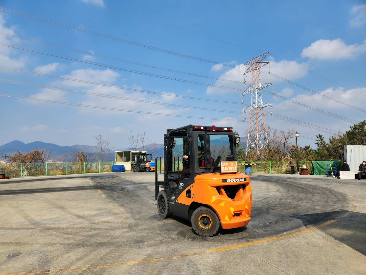 지게차 자격증 취득 (실기) 주말반 09:00~17:30